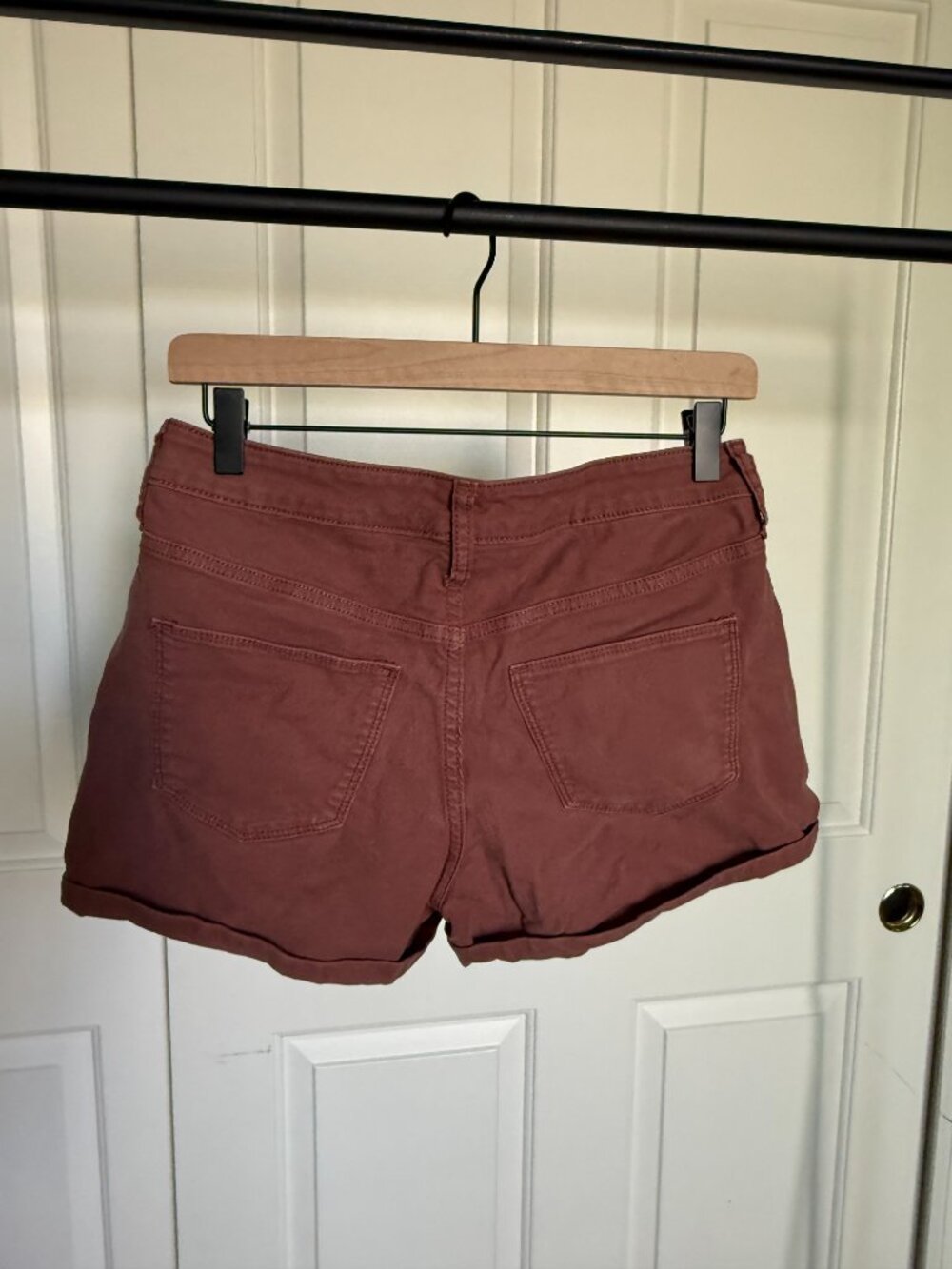 Universal Thread Shorts - Picture 2 of 3